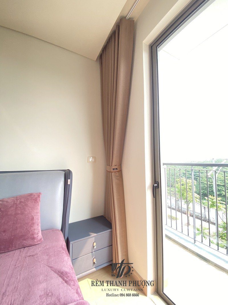 lắp rèm vải 1 lớp và rèm cầu vồng tại The Manor Central Park