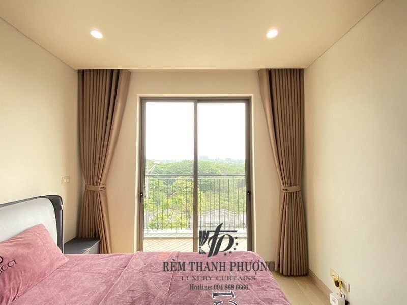 lắp rèm vải 1 lớp và rèm cầu vồng tại The Manor Central Park