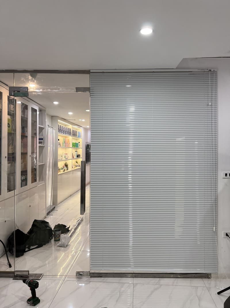 Thi công Rèm Sáo Nhôm - Nha Khoa Linn Dental 96 Trung Phụng - Đống Đa