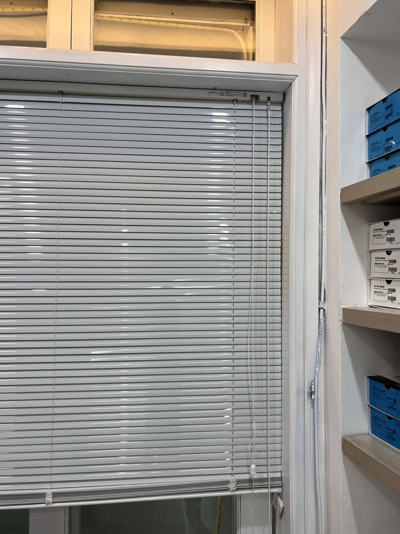 Thi công Rèm Sáo Nhôm - Nha Khoa Linn Dental 96 Trung Phụng - Đống Đa