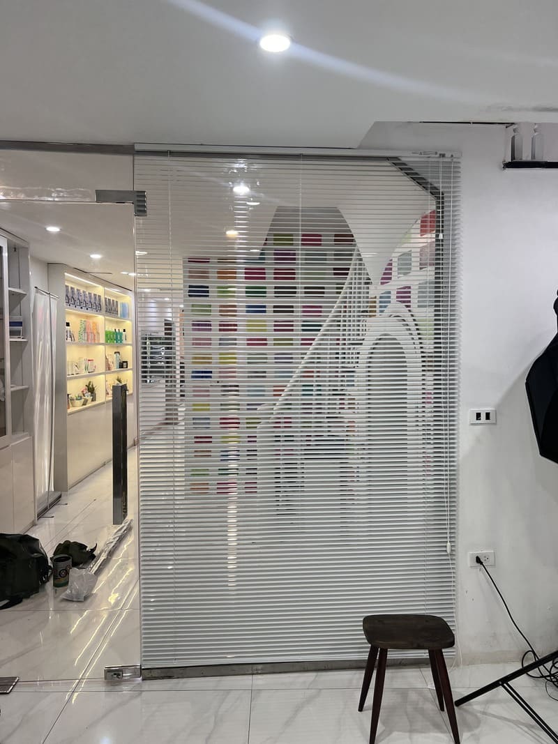 Cung cấp và thi công rèm cửa trọn gói tại Đống Đa 11 Thi công Rèm Sáo Nhôm - Nha Khoa Linn Dental 96 Trung Phụng - Đống Đa