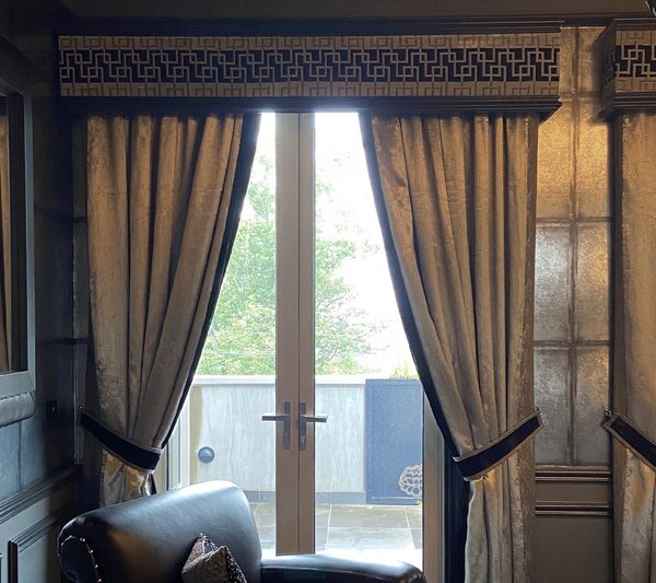 Rèm tân cổ điển sang trọng Bespoke Curtains & Pelmets 4118 5 Curtains Pelmets 4118 1