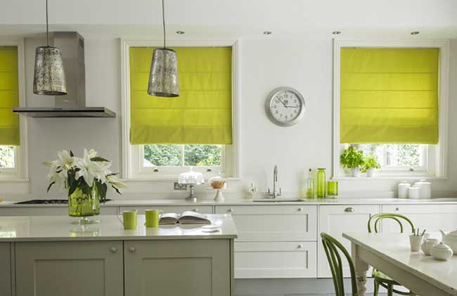 rèm màu vàng roman