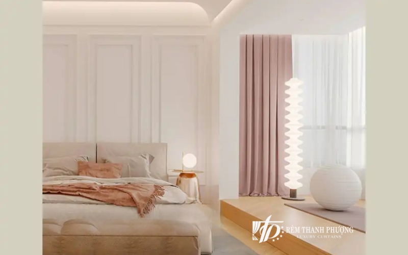 20 mẫu rèm cửa sổ phòng ngủ 2 lớp đẹp, sang trọng mà bạn không nên bỏ lỡ 9 Rèm vải 2 lớp màu hồng cho không gian thêm phần thơ mộng
