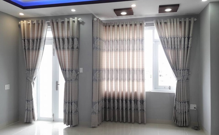 Bí Quyết Chọn Rèm Cho Phòng Cưới: Tạo Không Gian Lãng Mạn 5 Rèm vải họa tiết cho phòng cưới