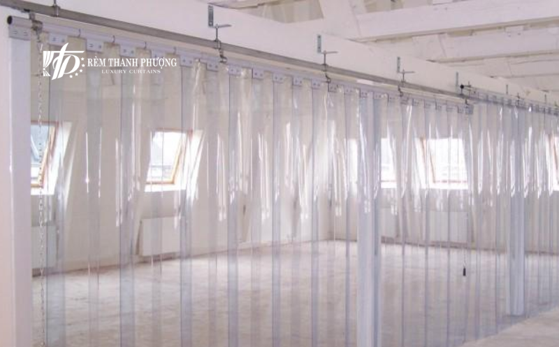 Loại rèm nhựa PVC chống tính điện cho phòng sạch