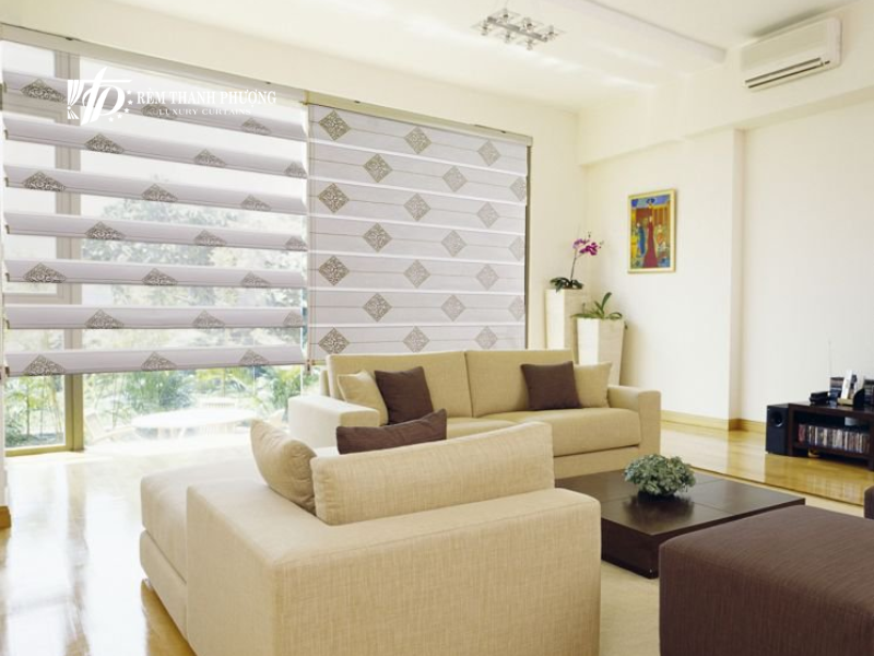 Mẫu rèm cầu vồng in họa tiết trang trí